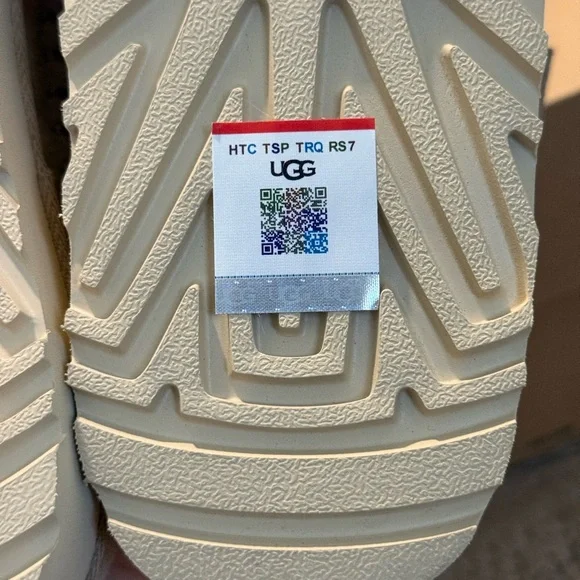 UGG Goldenstar Glide Sandals in Tan - Picture 6 of 10